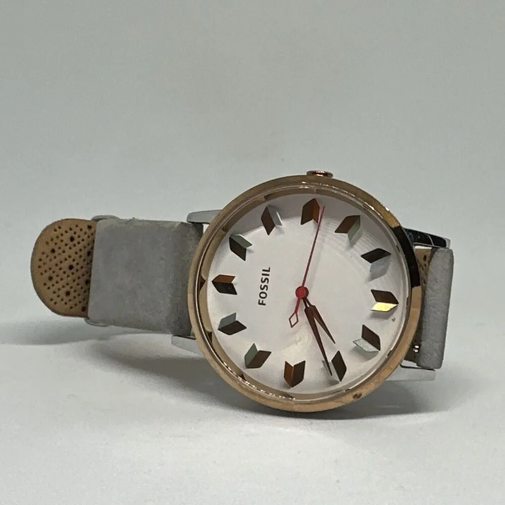 Fossil ES4057 Women's Gray Leather Analog Dial Quartz Genuine Wristwatch HME416
